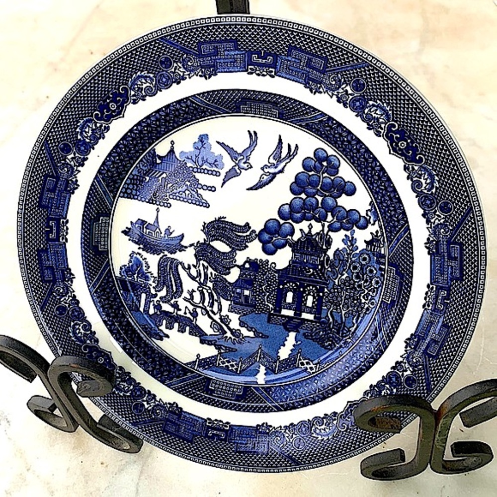JOHNSON BROTHERS CLASSIC WILLOW SALAD PLATE 7 7/8TH INCH NEW ROUND BLUE NEW